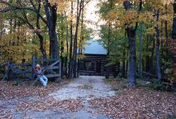 Castle Glenn - Wood Cabin