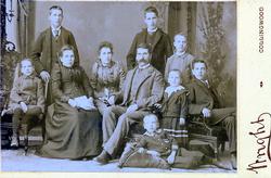 Nright Collingwood - Family portrait 